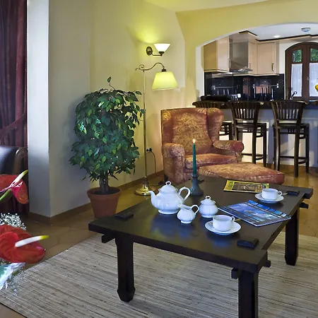 호텔 리젠시 컨트리 클럽, 아파트먼트 스위트