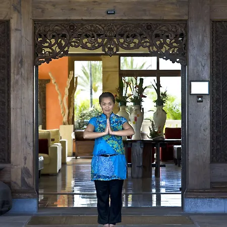 리젠시 컨트리 클럽, 아파트먼트 스위트 호텔 플라야데라스아메리카스