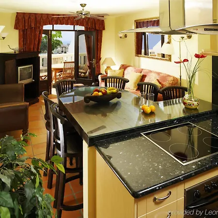 리젠시 컨트리 클럽, 아파트먼트 스위트 3* 플라야데라스아메리카스