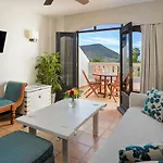 Regency Country Club, Szálloda 3*