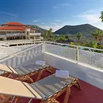 Regency Country Club, Szálloda 3*