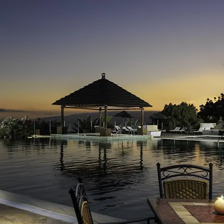 Regency Country Club, Отель Плая-де-лас-Америкас