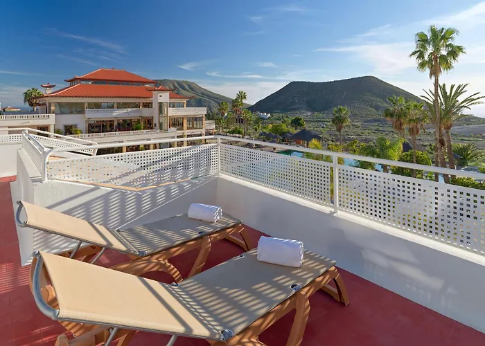 Regency Country Club, Отель 3*