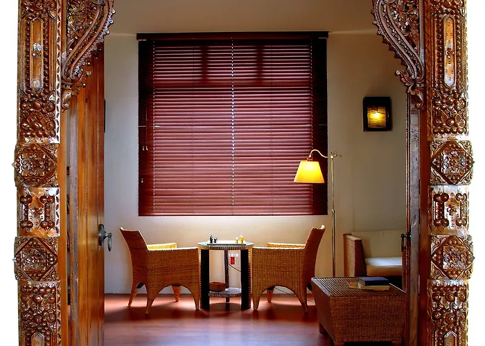 Отель Regency Country Club,