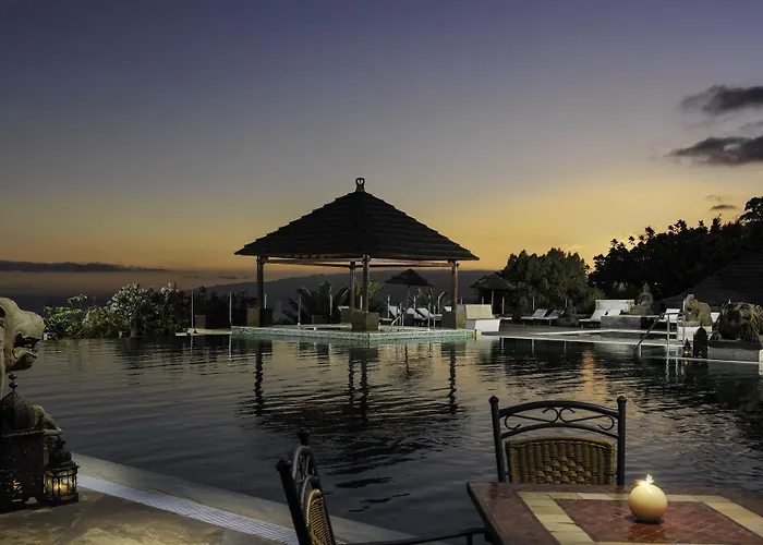 Regency Country Club, Отель Плая-де-лас-Америкас