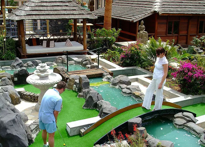 Regency Country Club, 3*