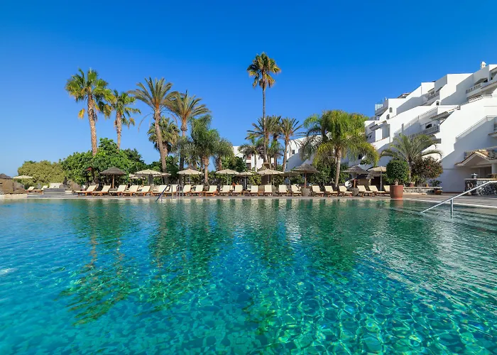 Regency Country Club,