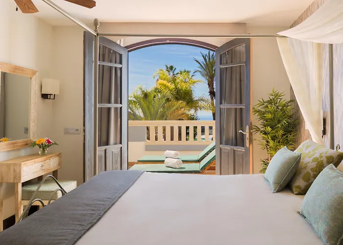 Regency Country Club, 3*