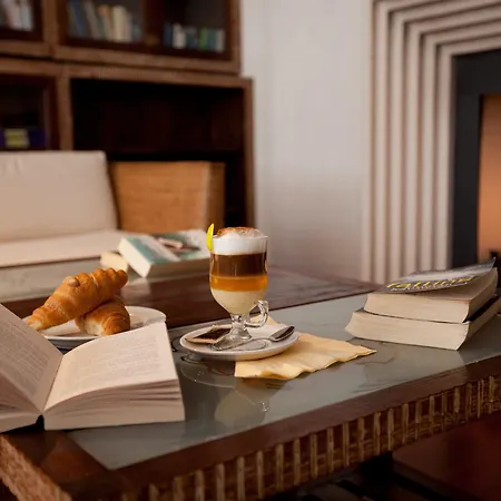 Regency Country Club, 3*