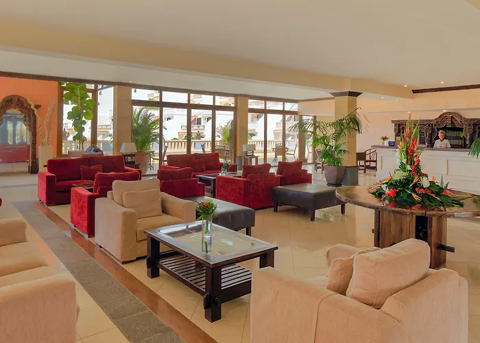 Regency Country Club, Отель 3*